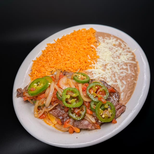 Steak a la Mexicana.