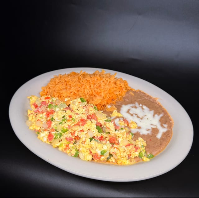 Huevos a la Mexicana.